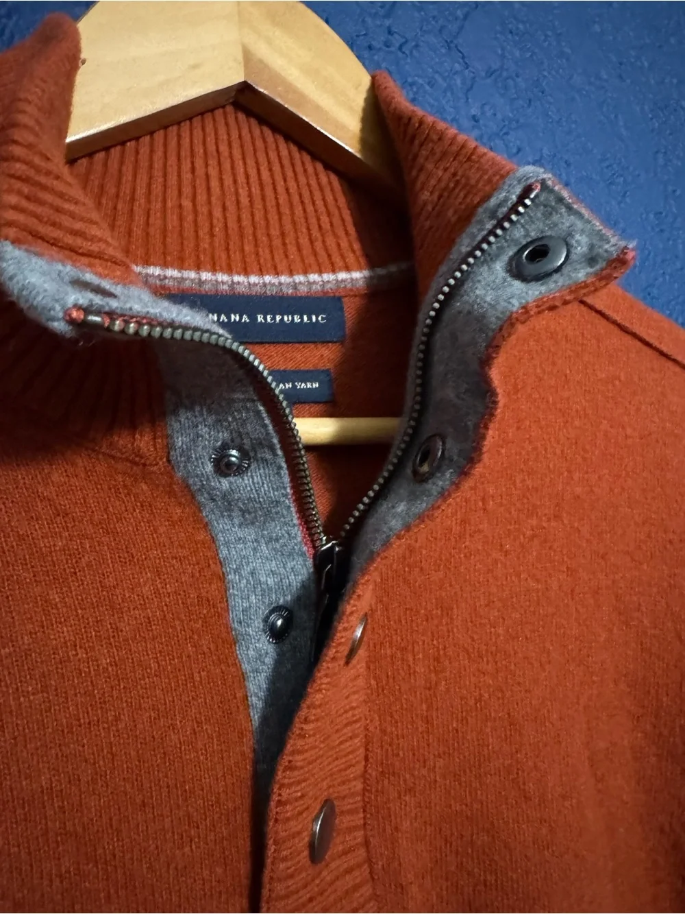 Banana Republic Men’s Burnt Orange Quarter-Button Italian Yarn Sweater